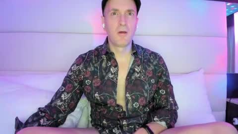 Snapshot of nyhudsonvalleyfun chatting on 04.03.26 HudsonValleyNYfun online show from 04.03.26