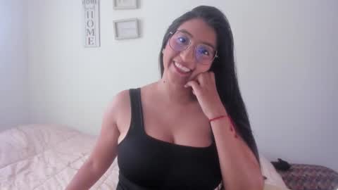 Snapshot of nykhor_paul chatting on 11.30.25 Vanessa online show from 11.30.25