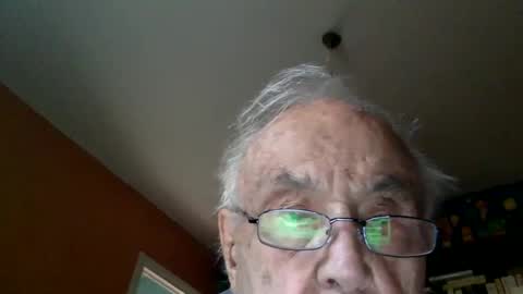 Snapshot of nymouf chatting on 05.25.26 nymouf online show from 05.25.26
