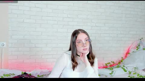 Snapshot of nymphalean chatting on 11.11.25 Kat online show from 11.11.25