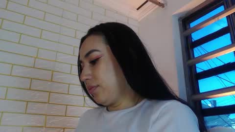 Snapshot of nyx1126 chatting on 11.04.25 nyx1126 online show from 11.04.25