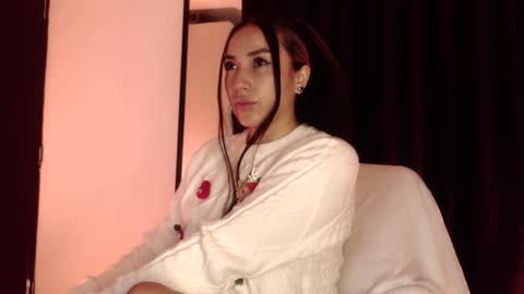 Snapshot of nyx1126 chatting on 12.01.25 nyx1126 online show from 12.01.25