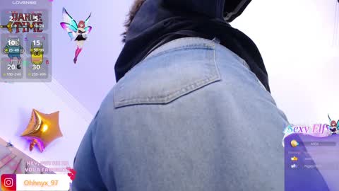 Alex   .    online show from 01.15.25