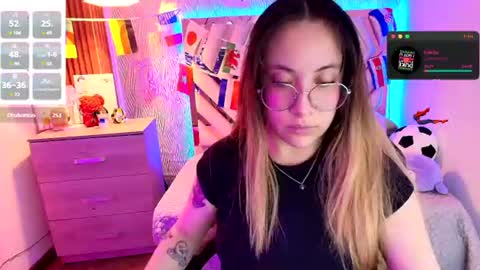 Snapshot of nyx_andria chatting on 07.07.26 Alex . online show from 07.07.26