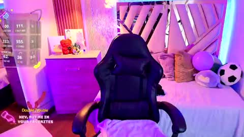 Snapshot of nyx_andria chatting on 07.30.26 Alex . online show from 07.30.26
