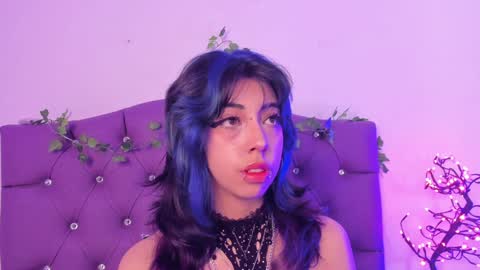 Snapshot of nyx_nayla chatting on 12.10.24 online show from 12.10.24
