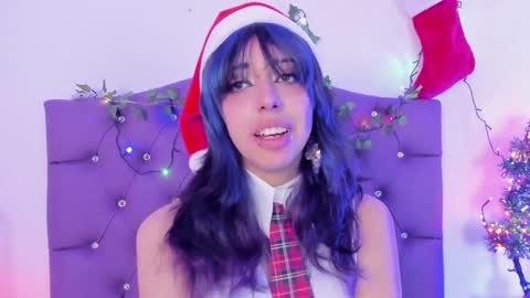Snapshot of nyx_nayla chatting on 12.17.24 online show from 12.17.24