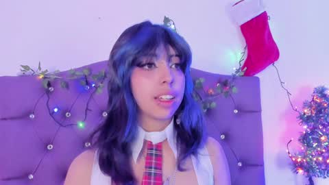 Snapshot of nyx_nayla chatting on 12.17.24 online show from 12.17.24