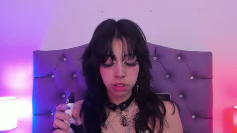 Snapshot of nyx_nayla chatting on 01.17.25 online show from 01.17.25