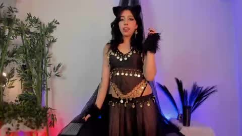 Snapshot of nyx_nayla chatting on 03.10.25 online show from 03.10.25