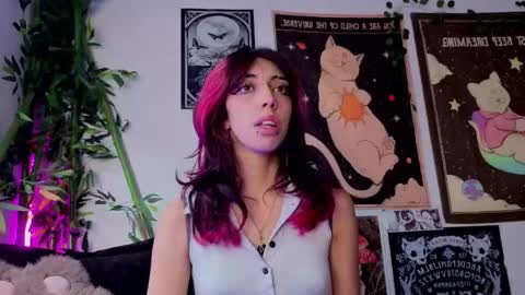   online show from 05.04.26