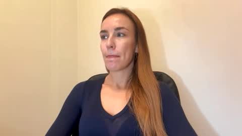 Snapshot of nyxelia_ chatting on 10.31.25 Anastasia online show from 10.31.25