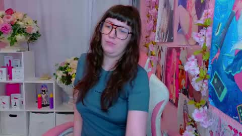hey hey i am Lora and im new here hope to have some good time here 3 online show from 06.13.26