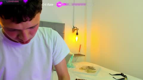 Snapshot of oasis_ossa chatting on 12.12.24 Lyam online show from 12.12.24