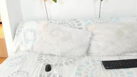 Snapshot of oceaan_lady chatting on 12.01.25 oceaan_lady online show from 12.01.25