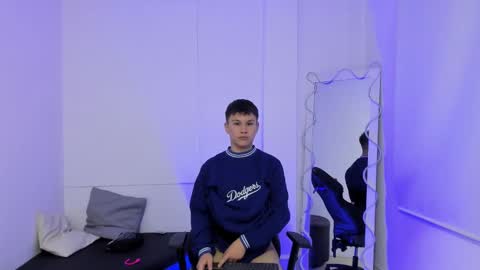 Snapshot of ocean_tay chatting on 03.09.25 ocean_tay online show from 03.09.25