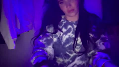 Snapshot of oceanxalara22_xo chatting on 11.06.25 A L A R A online show from 11.06.25