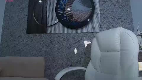 independent model online show from 03.13.26