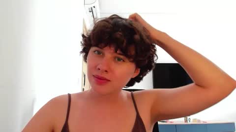 Evie online show from 03.18.26