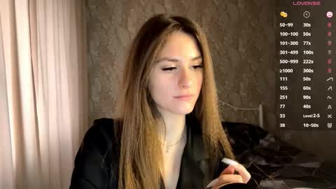 Mia online show from 12.02.25