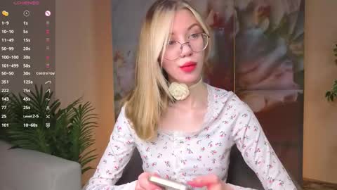 Lynna online show from 02.02.26