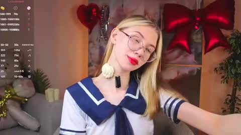 Lynna online show from 02.15.26