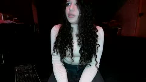 Snapshot of odeth_fuegoz chatting on 01.12.25 odeth online show from 01.12.25