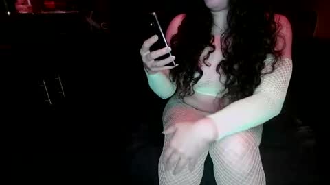 Snapshot of odeth_fuegoz chatting on 01.20.25 odeth online show from 01.20.25