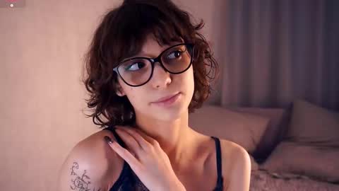 Thea online show from 11.25.25