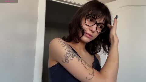 Thea online show from 06.11.26