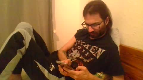 Snapshot of oeffel chatting on 07.06.26 oeffel online show from 07.06.26