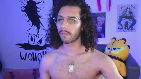 Snapshot of oezack__ chatting on 02.21.25 Zack online show from 02.21.25