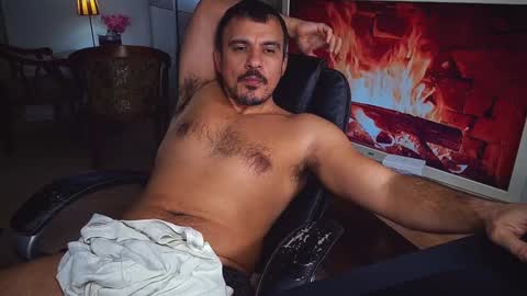 Snapshot of officeman7 chatting on 12.08.24 officeman7 online show from 12.08.24