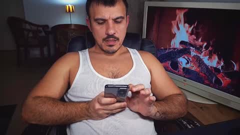 Snapshot of officeman7 chatting on 01.04.25 officeman7 online show from 01.04.25