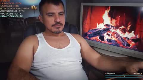 Snapshot of officeman7 chatting on 12.04.25 officeman7 online show from 12.04.25