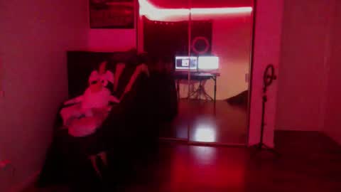 Snapshot of officialmoneyxxx chatting on 11.02.25 Money online show from 11.02.25