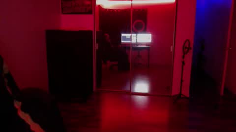 Snapshot of officialmoneyxxx chatting on 11.03.25 Money online show from 11.03.25