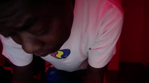 Snapshot of officialmoneyxxx chatting on 12.05.25 Money online show from 12.05.25