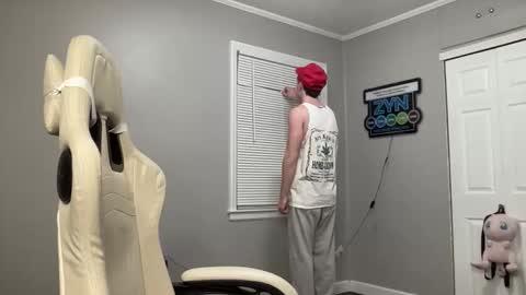 Snapshot of officialtommycash chatting on 03.25.26 Tommy Cash online show from 03.25.26