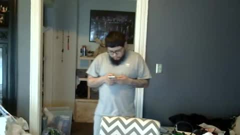 Snapshot of oflores77 chatting on 04.29.26 oscar flores online show from 04.29.26
