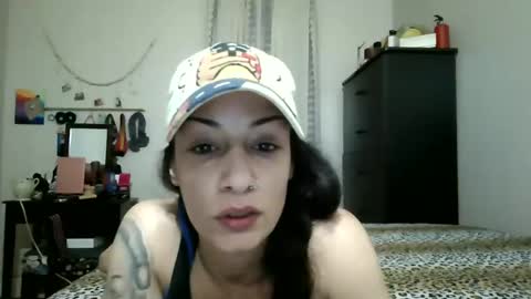 Snapshot of oglitcouple chatting on 01.19.25 Lit en Cama online show from 01.19.25