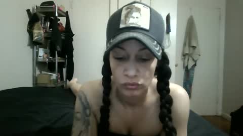 Snapshot of oglitcouple chatting on 09.11.25 Lit en Cama online show from 09.11.25