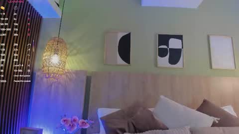 Holly online show from 07.11.26