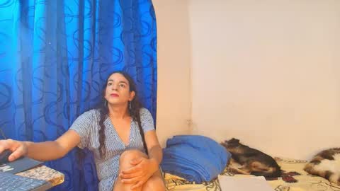 Snapshot of oh_tique chatting on 12.17.25 LU online show from 12.17.25