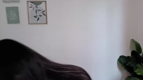 Snapshot of ohanna_ chatting on 09.24.25 ohanna_ online show from 09.24.25