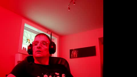 Snapshot of ohbitt chatting on 12.14.25 ohbitt online show from 12.14.25