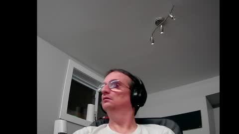 Snapshot of ohbitt chatting on 04.01.26 ohbitt online show from 04.01.26