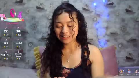 Snapshot of ohdaisy1 chatting on 09.30.25 Nina online show from 09.30.25