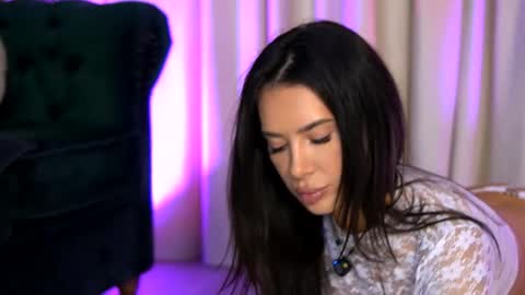 Snapshot of ohh_my_venus chatting on 10.30.25 Julia online show from 10.30.25