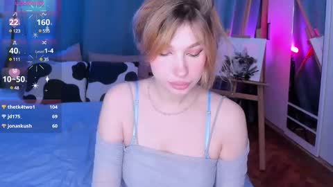 Snapshot of ohmymiami_ chatting on 12.19.24 Light online show from 12.19.24